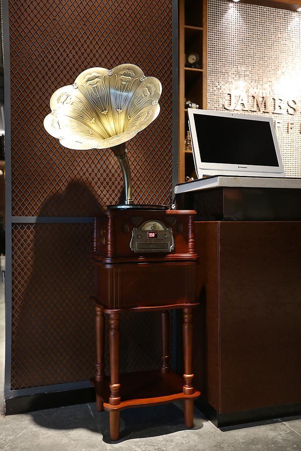James Joyce Coffetel Hotel Guangzhou Baiyun Street North Branch Exterior photo